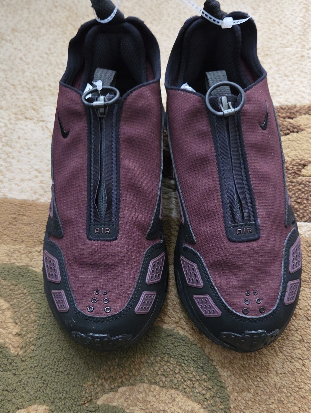 NWT!! Nike Air Max SNDR GTX Tennis Shoes